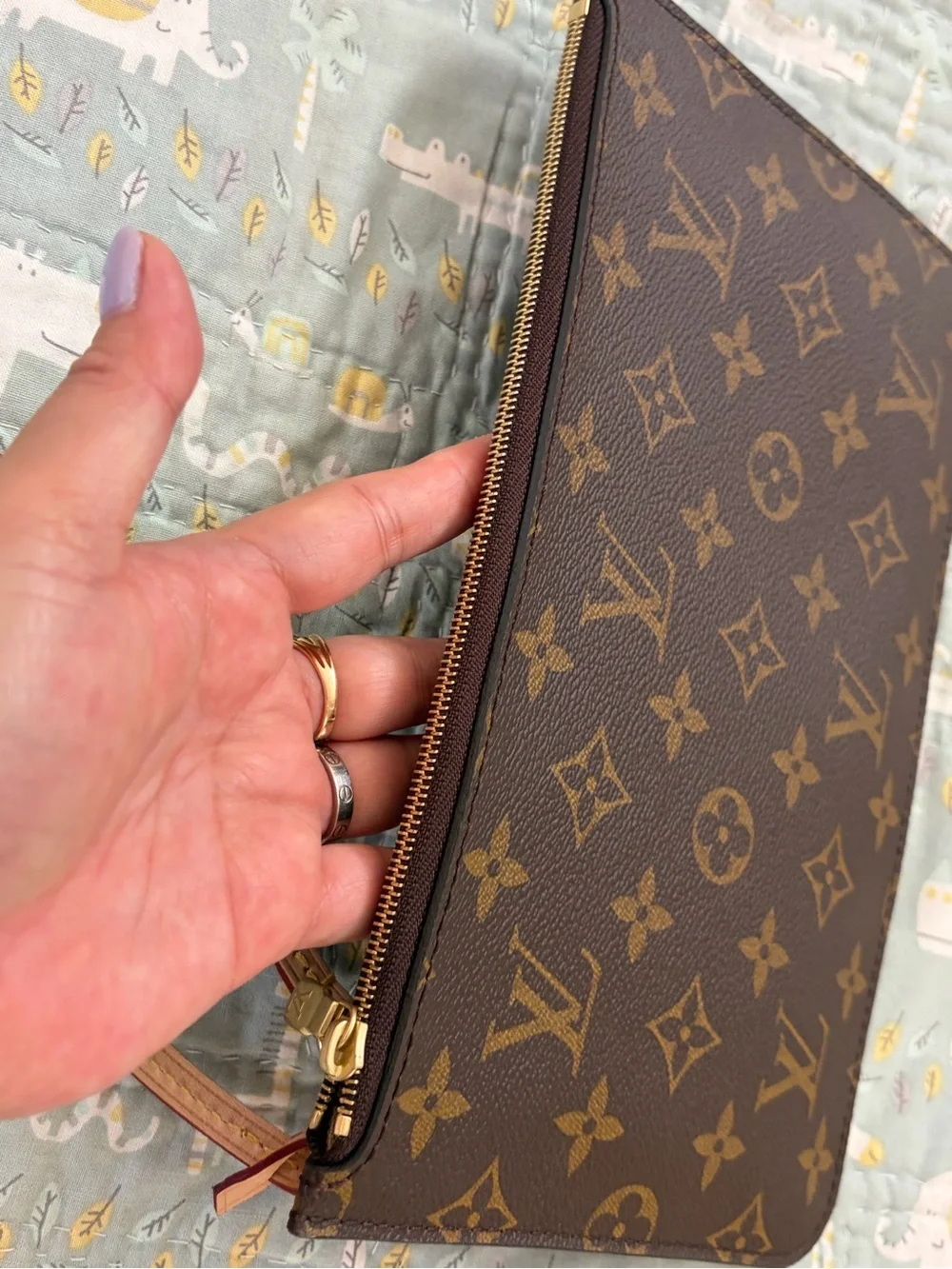 Louis Vuitton like new